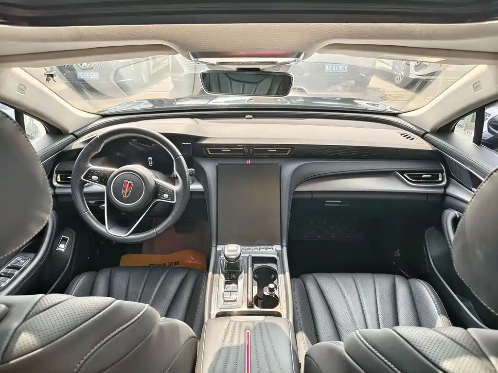 Hongqi H5 2.0 T Auto Connected Flagship Enjoyment