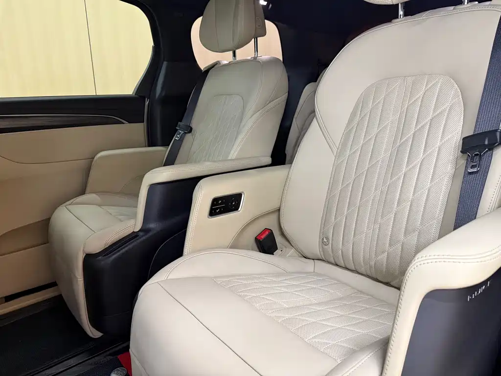 Buick GL8 ES LaCrosse 653 T Flagship