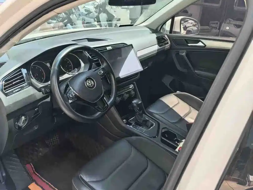 Tiguan L Facelift 330 TSI Auto 2 WD Luxury