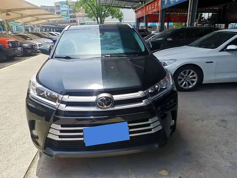Toyota Highlander 2.0 T 4 WD Luxury 7-seat CN-VI