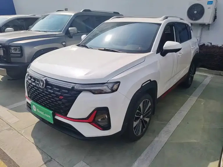 Changan CS35 PLUS Blue Whale NE 1.4 T DCT Distinguished