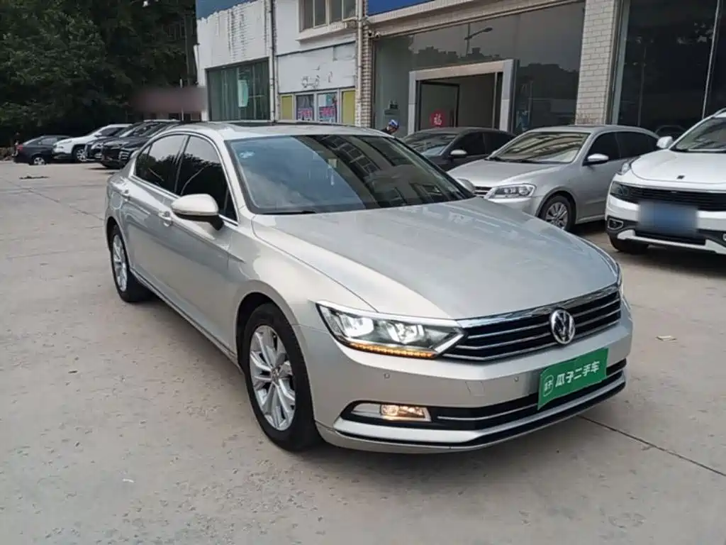 Magotan 330 TSI DSG Luxury