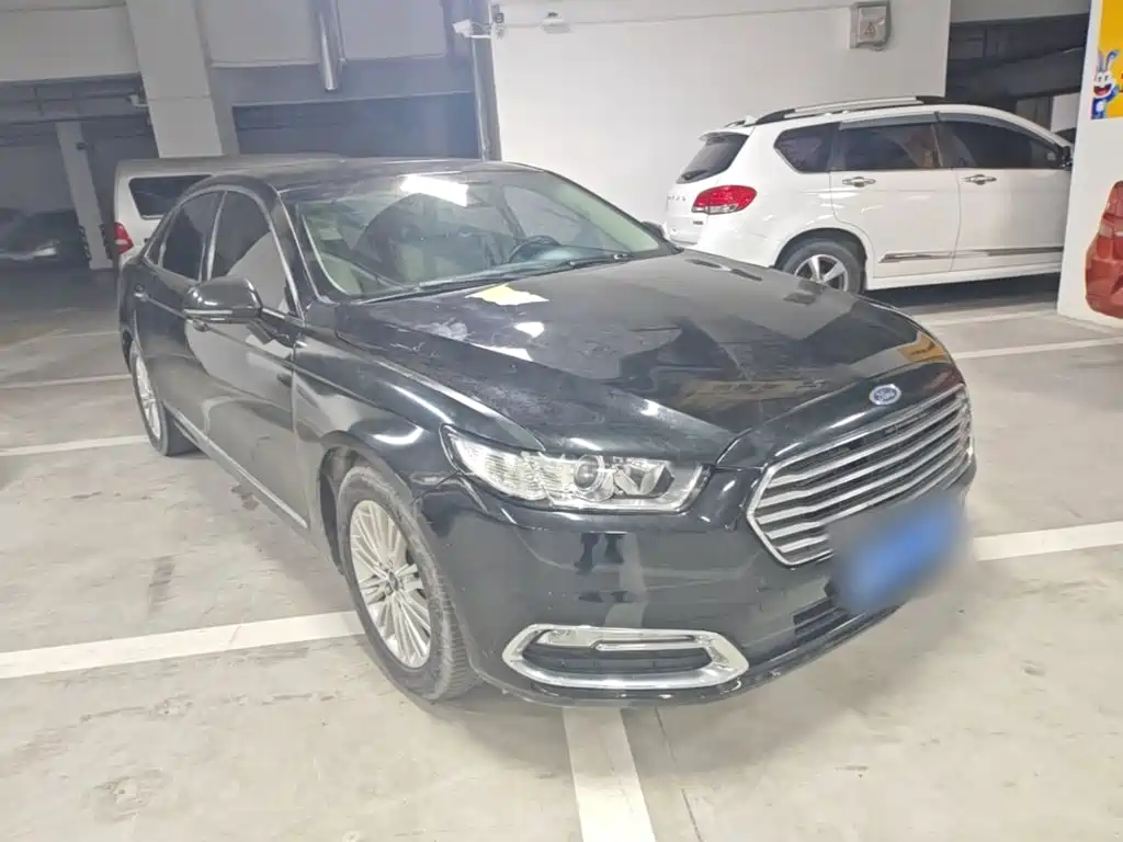 Taurus EcoBoost 245 Fashion