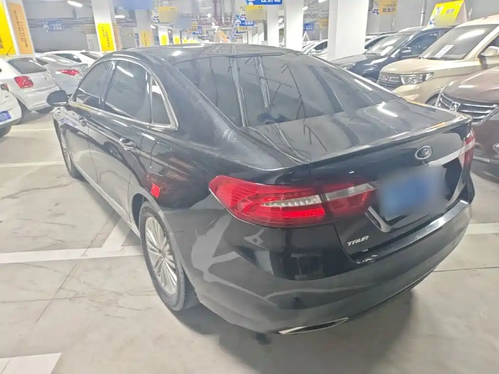 Taurus EcoBoost 245 Fashion