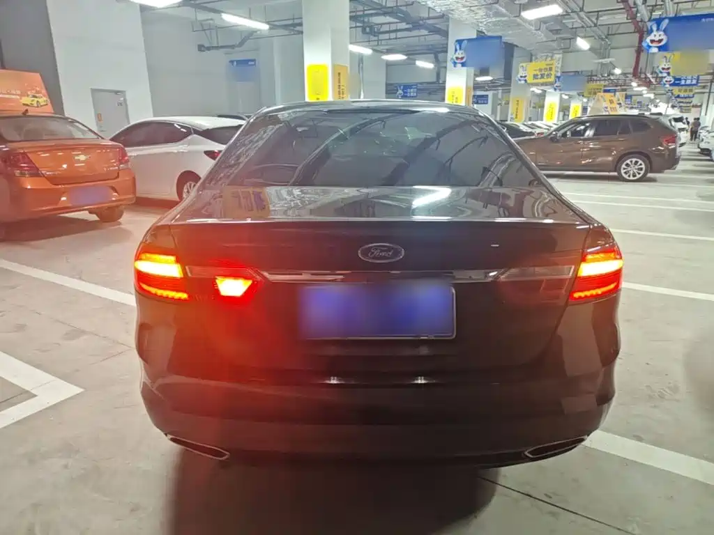 Taurus EcoBoost 245 Fashion