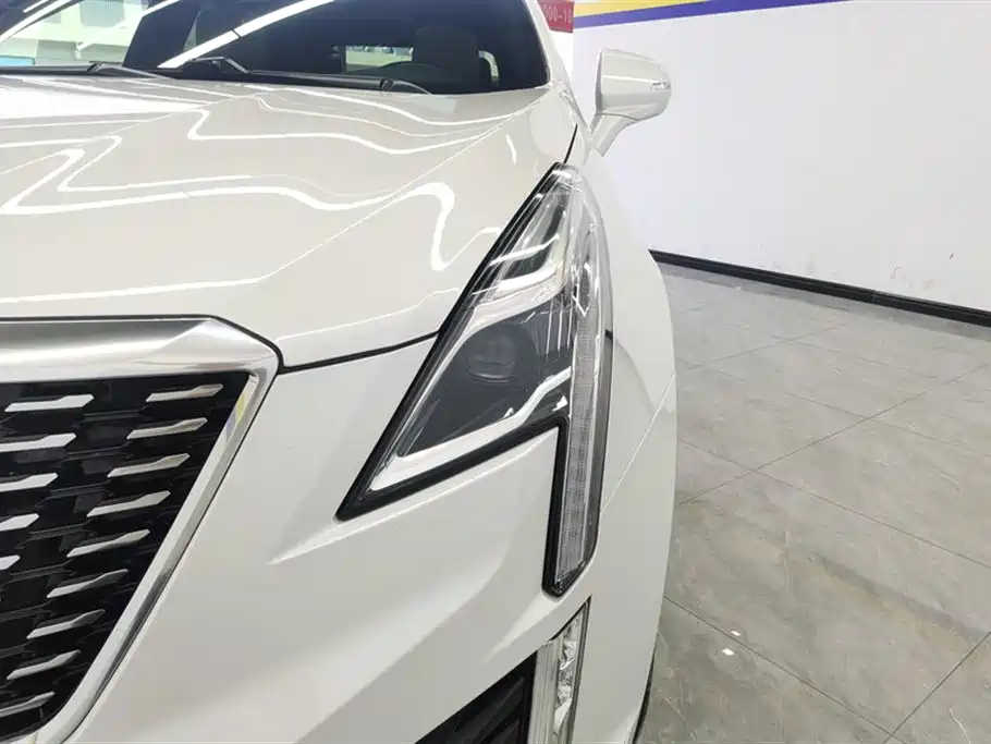 Cadillac XT5 2.0 T 4 WD Luxury