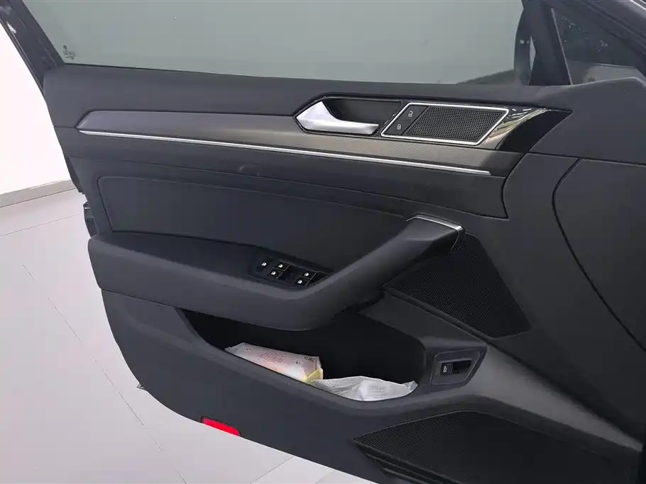 Magotan 330 TSI DSG Leading