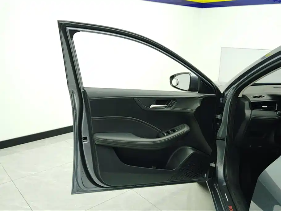 Roewe i5 1.5 L CVT Luxury