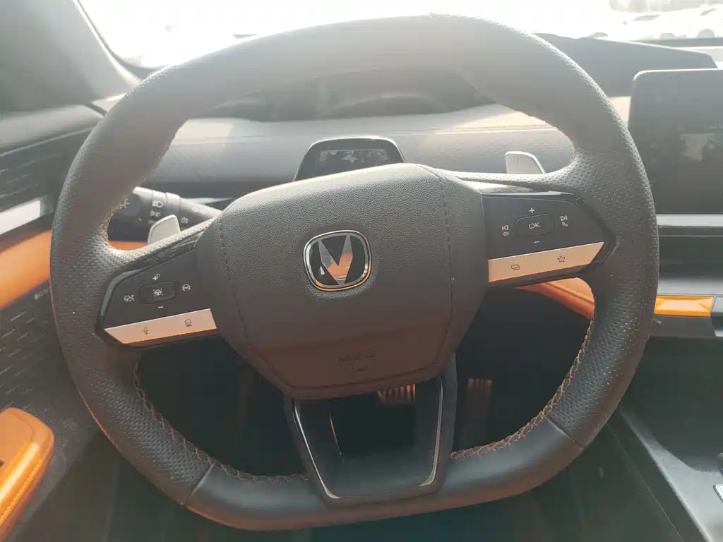 Changan UNI-V 2.0 T Classic Sport