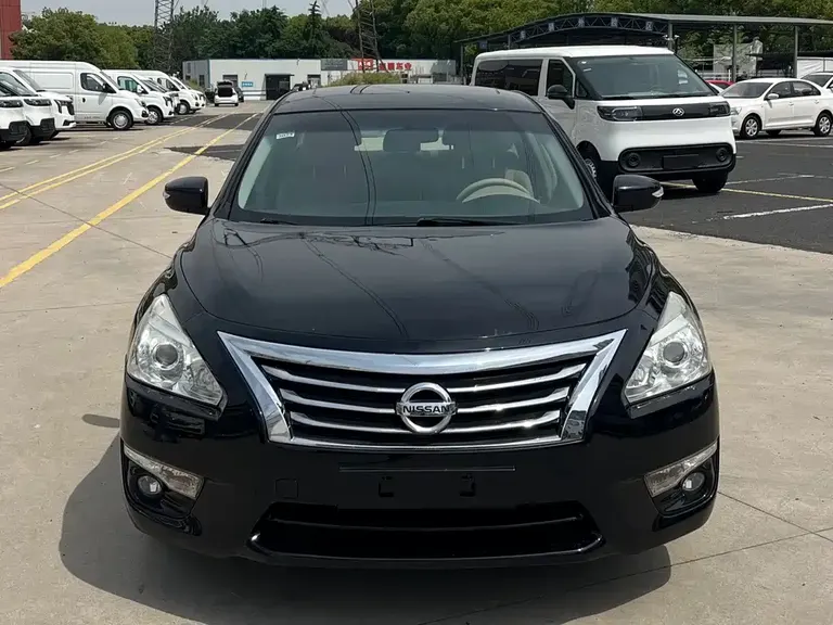 Nissan Teana 2.0 L XL Upper Champions Tech
