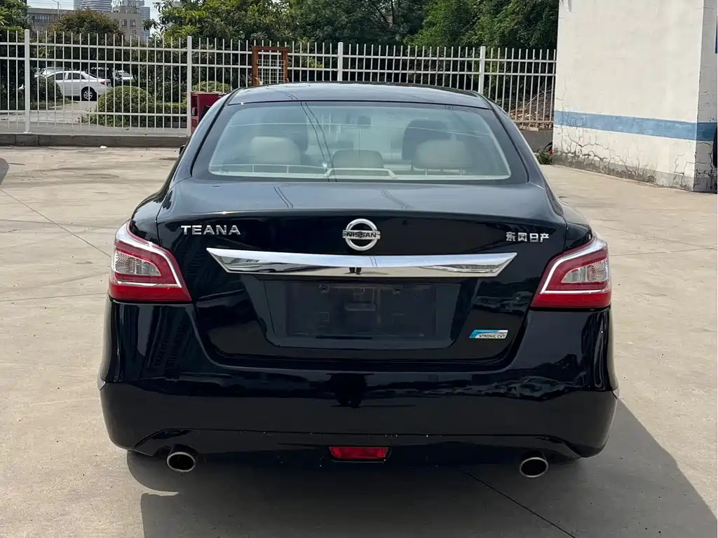 Teana 2.0 L XL Upper Champions Tech