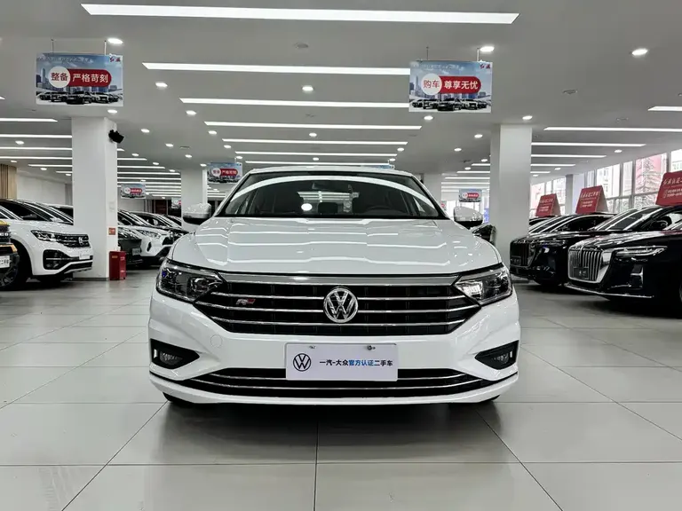 Volkswagen Sagitar 280 TSI DSG Transcend