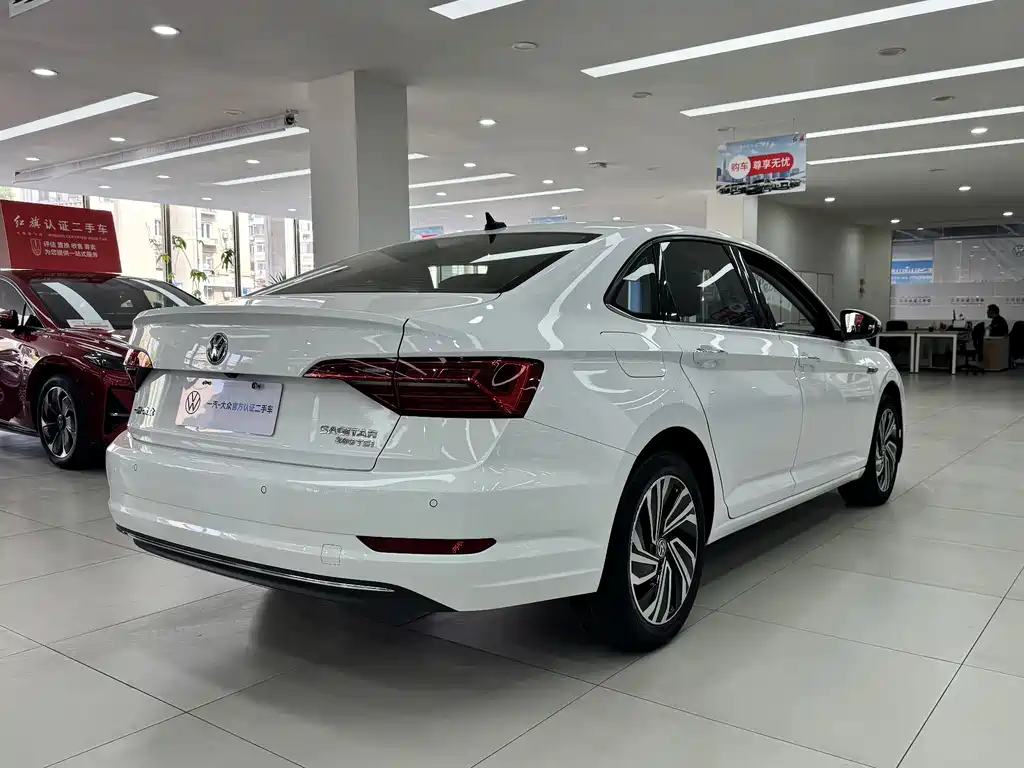 Sagitar 280 TSI DSG Transcend