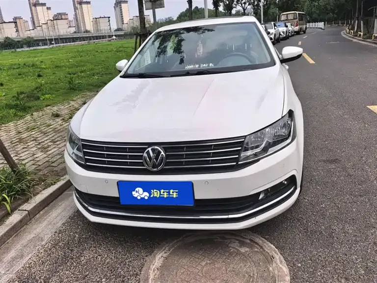 Volkswagen Lavida 1.6 L Auto Comfort