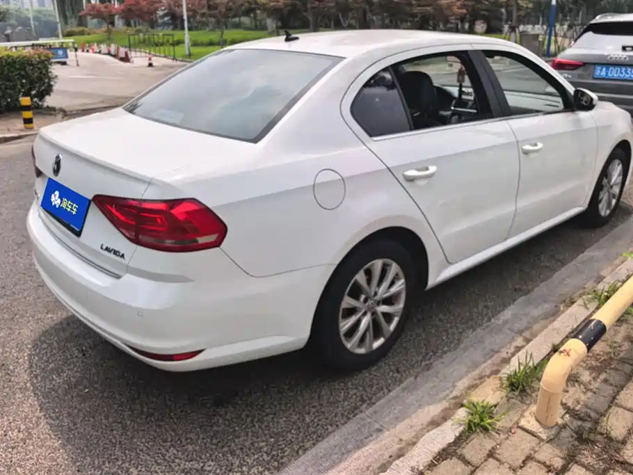 Lavida 1.6 L Auto Comfort