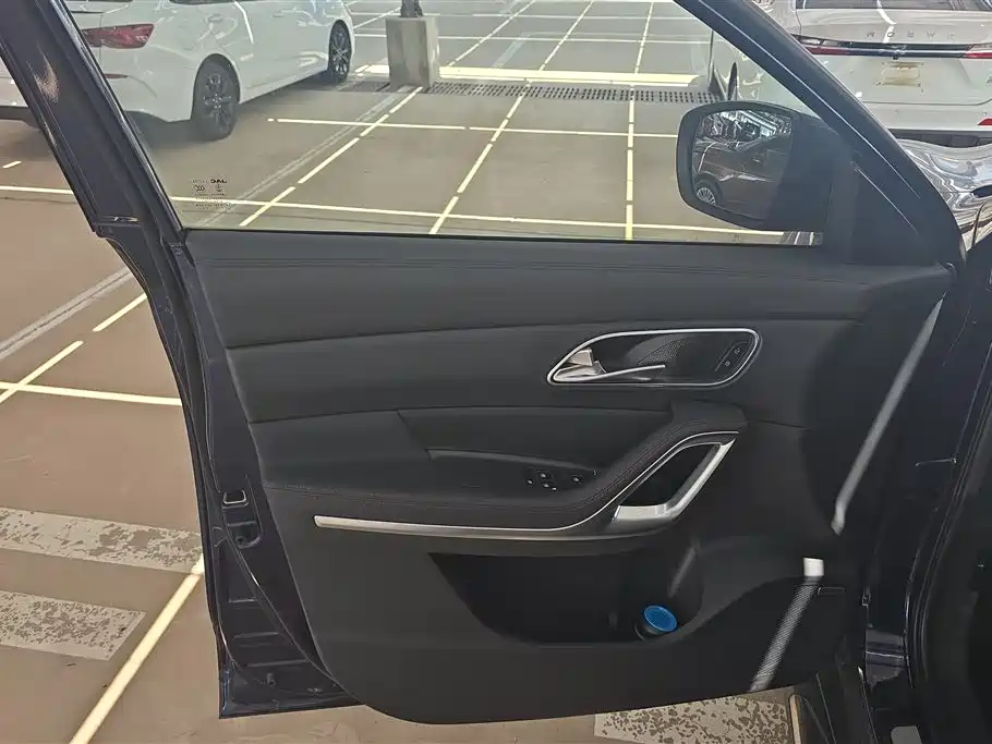 Refine S7 Sport 1.5 T Auto Luxury 7-seat