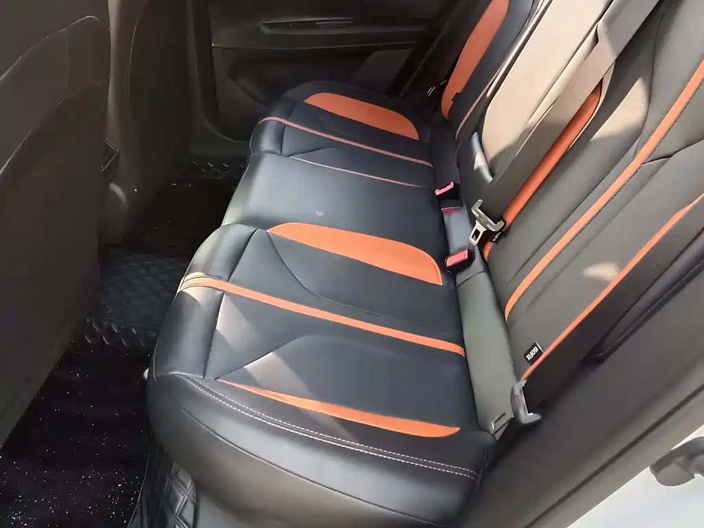 Changan UNI-V 1.5 T Distinguished Sport