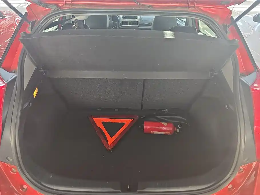 YARiS L Zhixuan 1.5 G Auto Dynamic Shine Sunroof Special Edition
