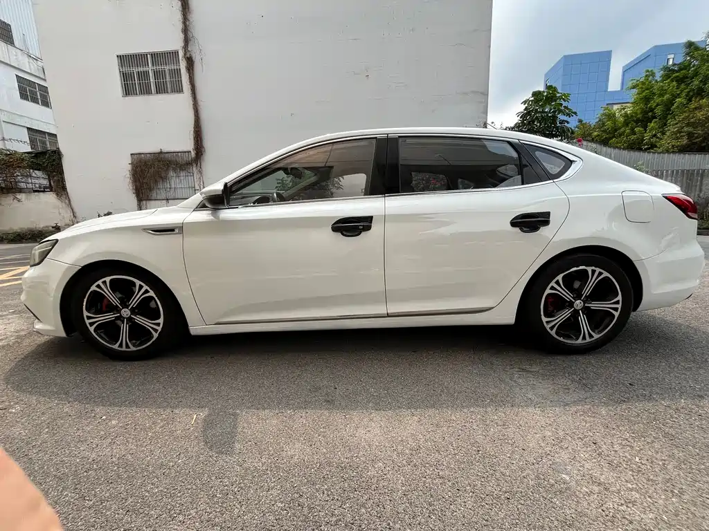 MG6 20 T Auto Sport