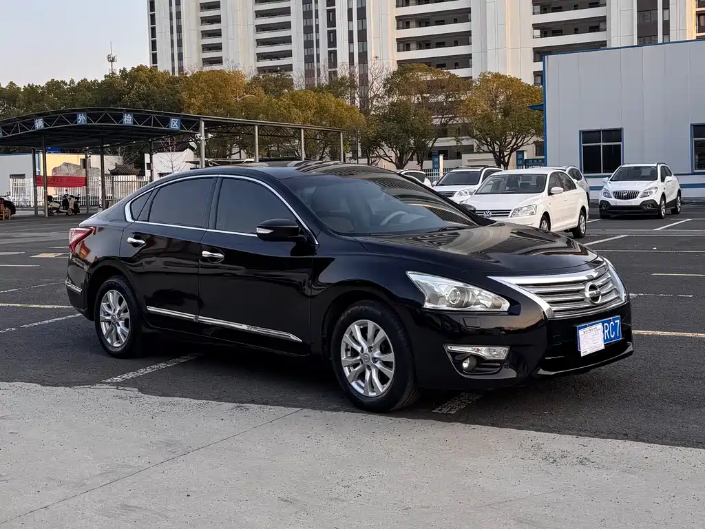 Teana 2.5 L XL Upper Tech