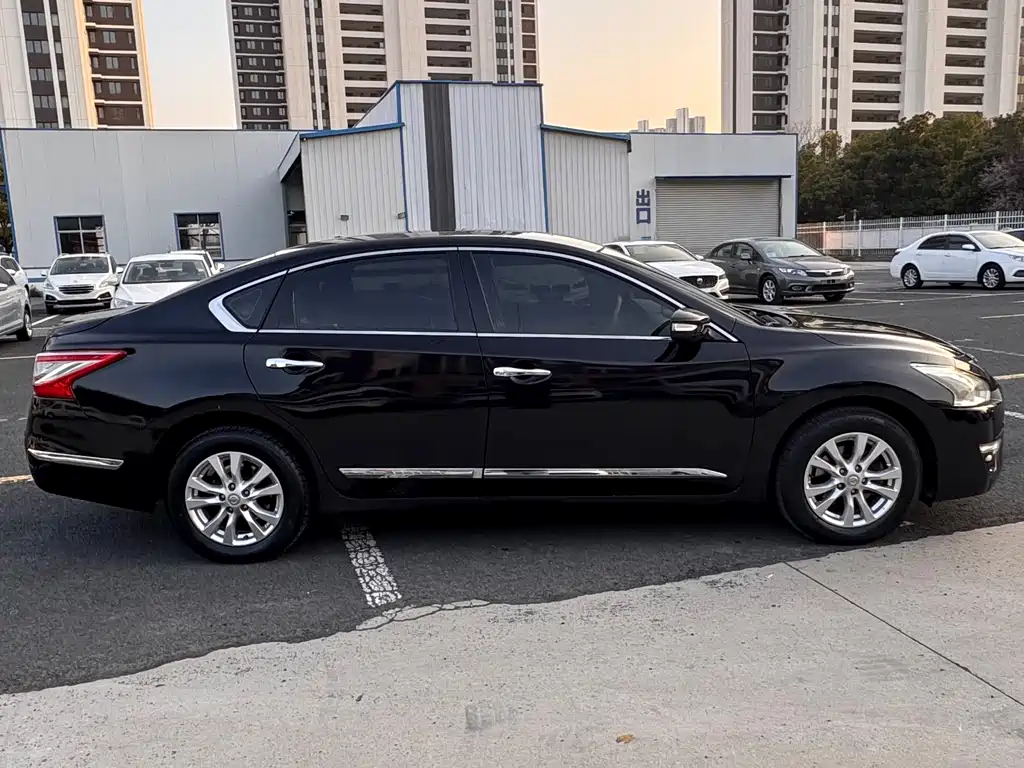 Teana 2.5 L XL Upper Tech