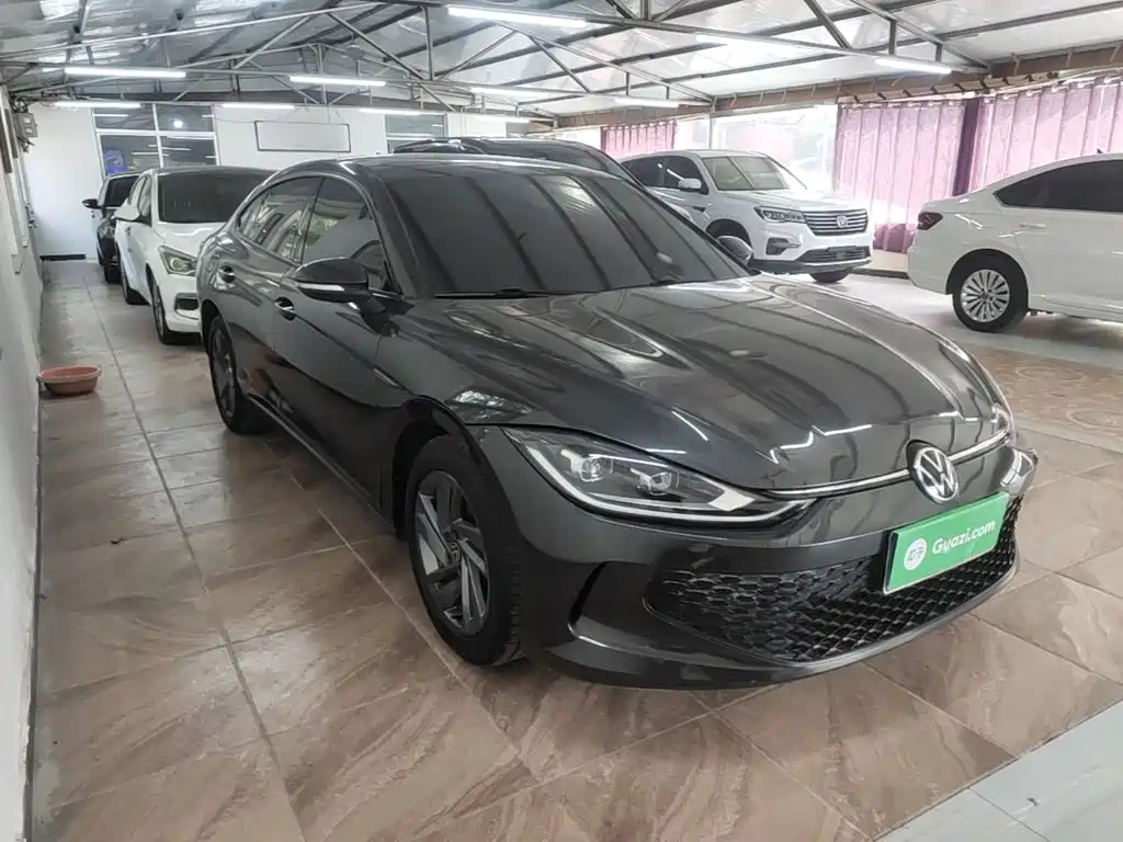 Lamando Lamando L 200 TSI DSG
