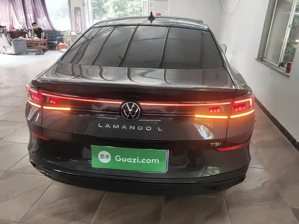 Lamando Lamando L 200 TSI DSG