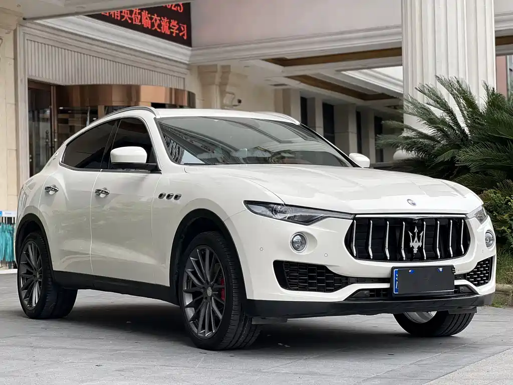 Levante 3.0 T Standard CN-VI