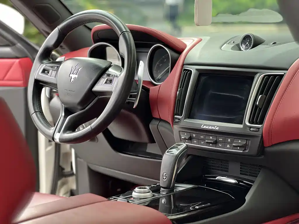 Levante 3.0 T Standard CN-VI