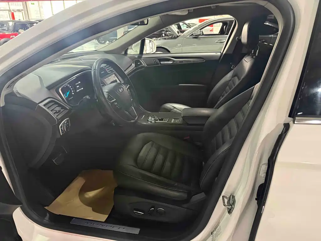Mondeo EcoBoost 200 Luxury