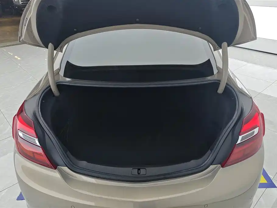 Regal 1.6 T Leading Tech