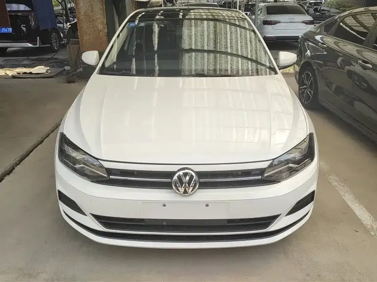 Volkswagen Polo Plus 1.5 L Auto Panoramic Pleasure