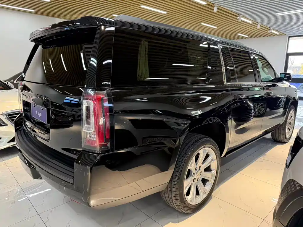 Yukon 5.3 L XL Luxury Premium Extended 4 WD