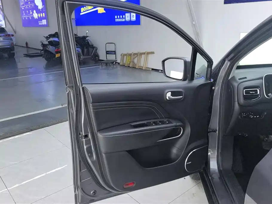 GAC Trumpchi GS3 POWER 270 T Auto Power Enjoyment