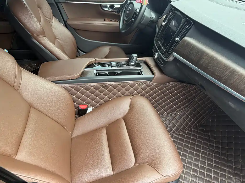 Volvo V90 Cross Country B5 AWD Smart Vision