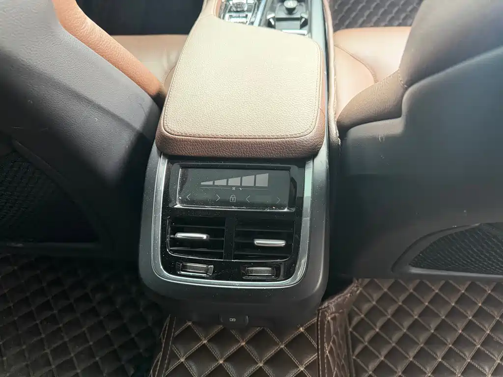 Volvo V90 Cross Country B5 AWD Smart Vision