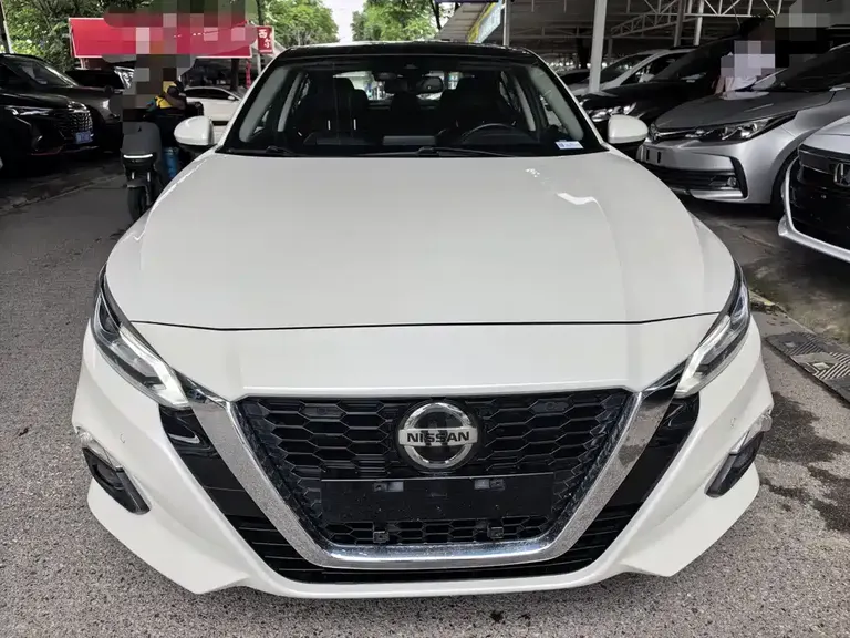 Nissan Teana 2.0 L XL Upper AD1 Smart Travel Navigator