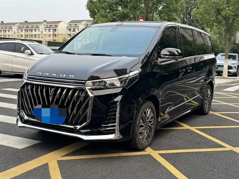 Maxus G20 大通G20 2023款 改款 PLUS 2.0 T 汽油自动旗舰版