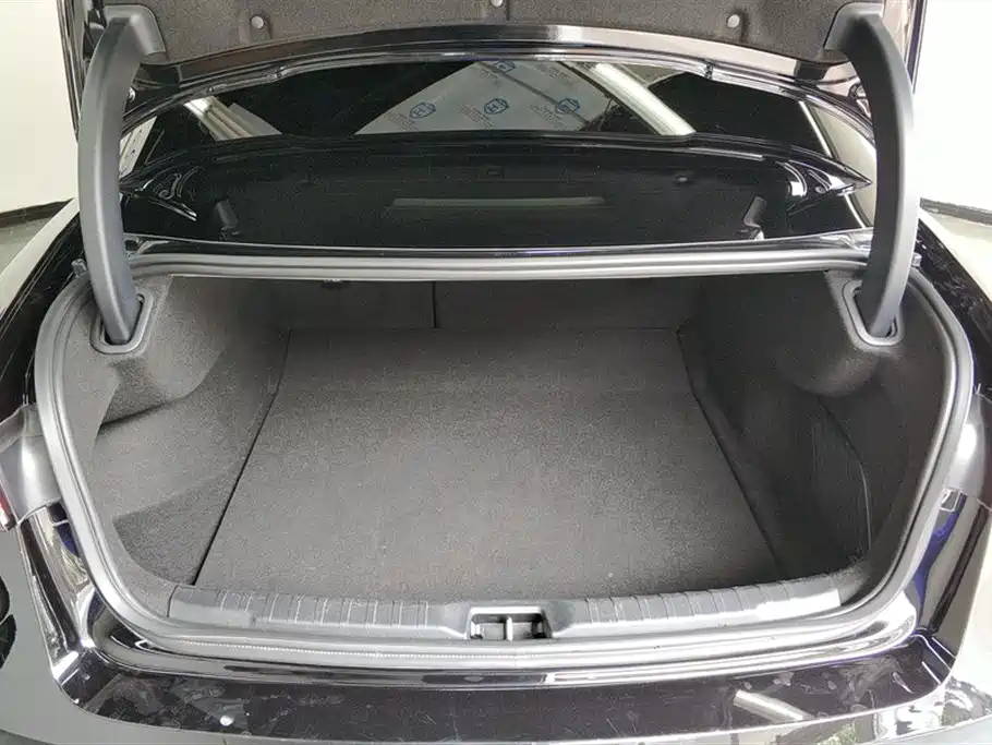 Lynk & Co 03 2.0 TD DCT Power Pro