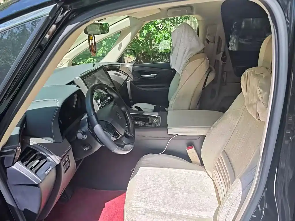 Vellfire Crown Dual Engine 2.5 L Supreme Executive
