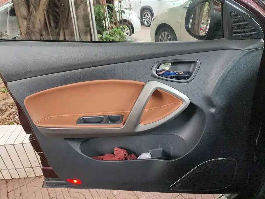 Haima S5 海马S5 2015款 1.5 T CVT豪华型运动版