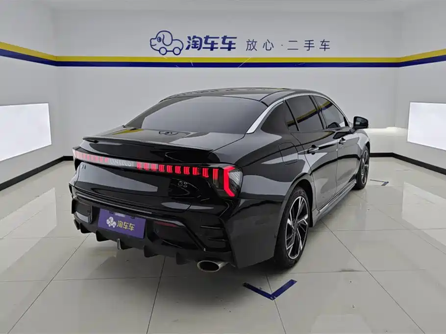 Lynk & Co 03 2.0 TD DCT Power Pro