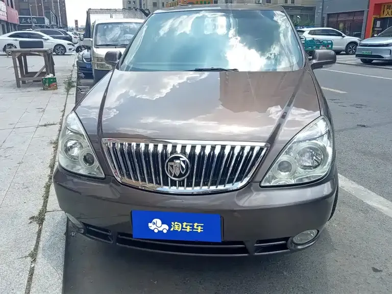 Buick GL8 2.4 L Classic