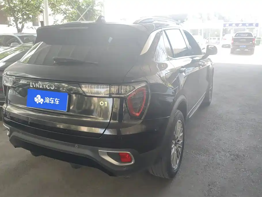Lynk & Co 01 2.0 T 2 WD
