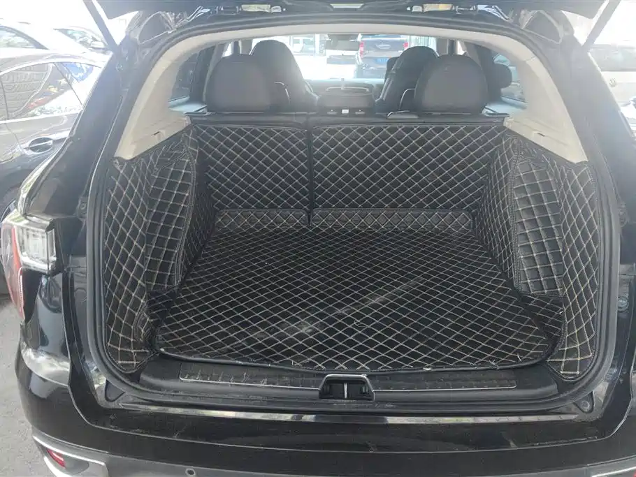 Lynk & Co 01 2.0 T 2 WD