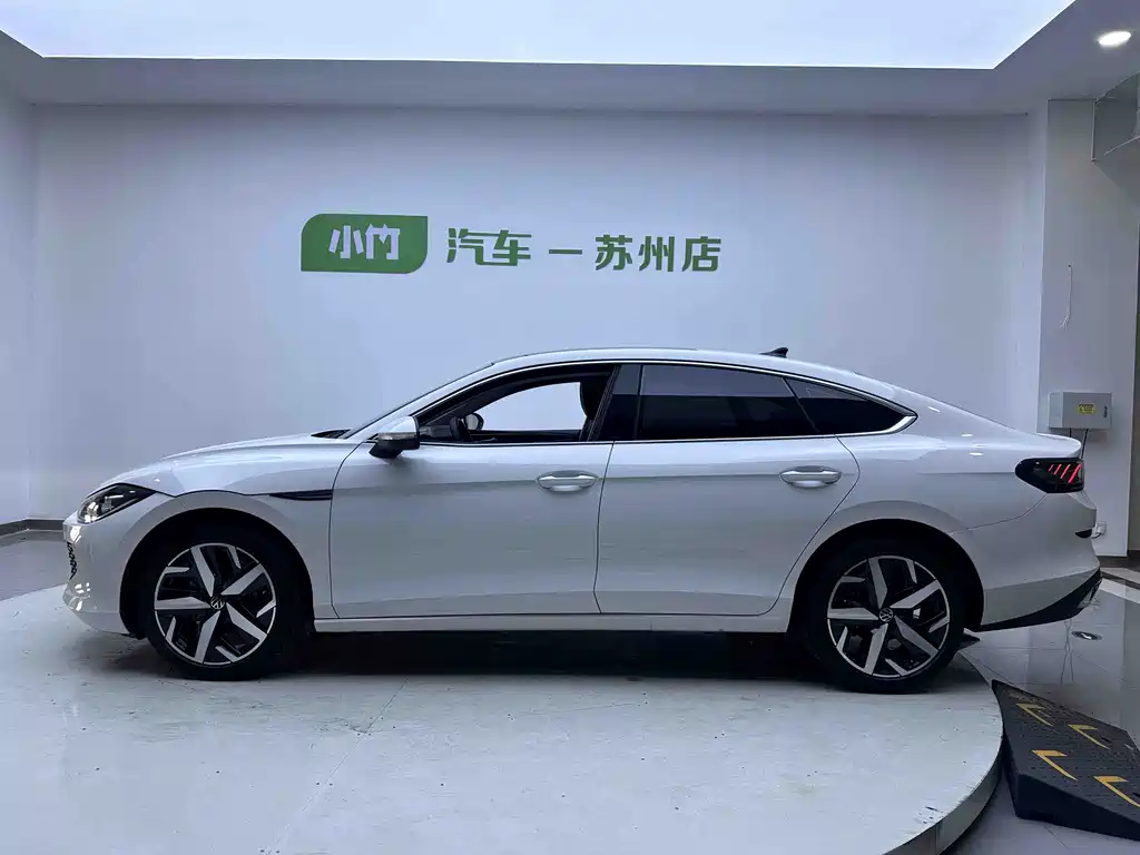 Lamando Lamando L 280 TSI DSG Spicy Cool