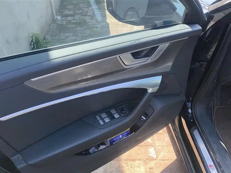 Audi A6 L Facelift 45 TFSI Select Dynamic