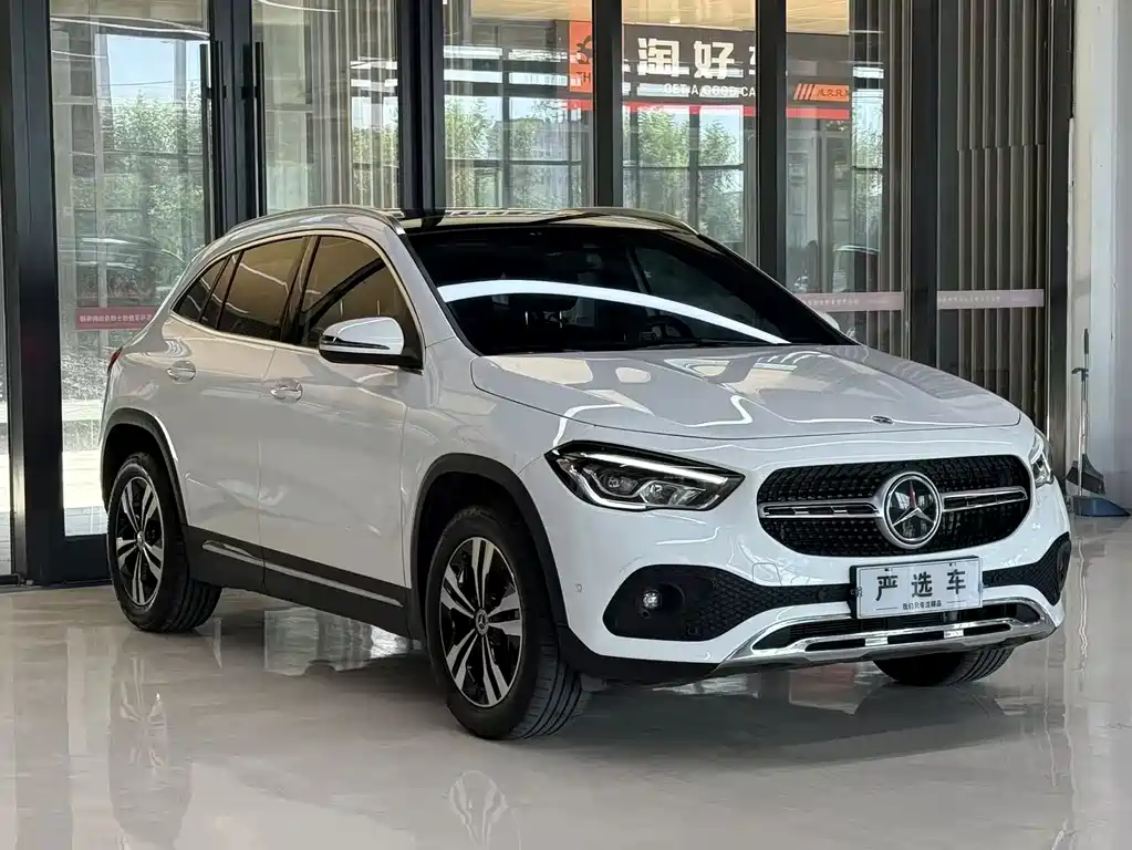 Mercedes-Benz GLA GLA 220
