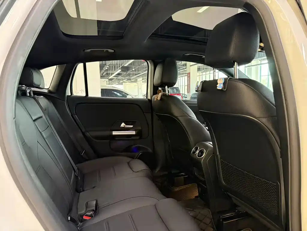 Mercedes-Benz GLA GLA 220