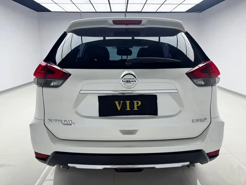 X-Trail 2.0 L 2 WD Connected Premium Enjoyment